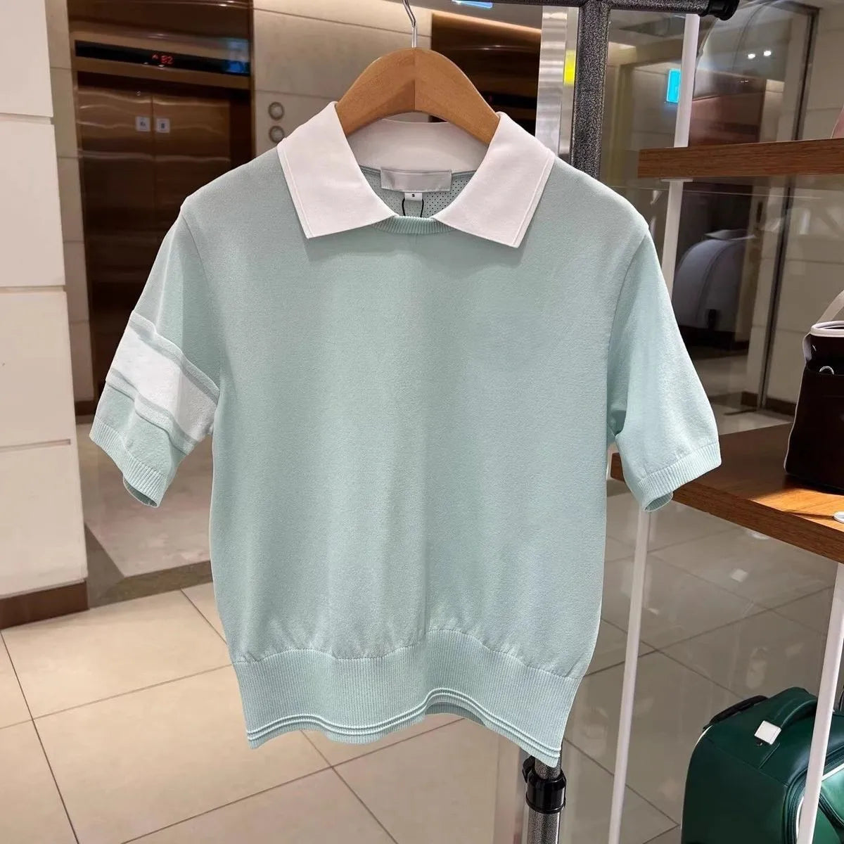 Women's Golf Clothing: Collared, Breathable, Short-Sleeve Knit T-Shirt (Casual Sports Top)