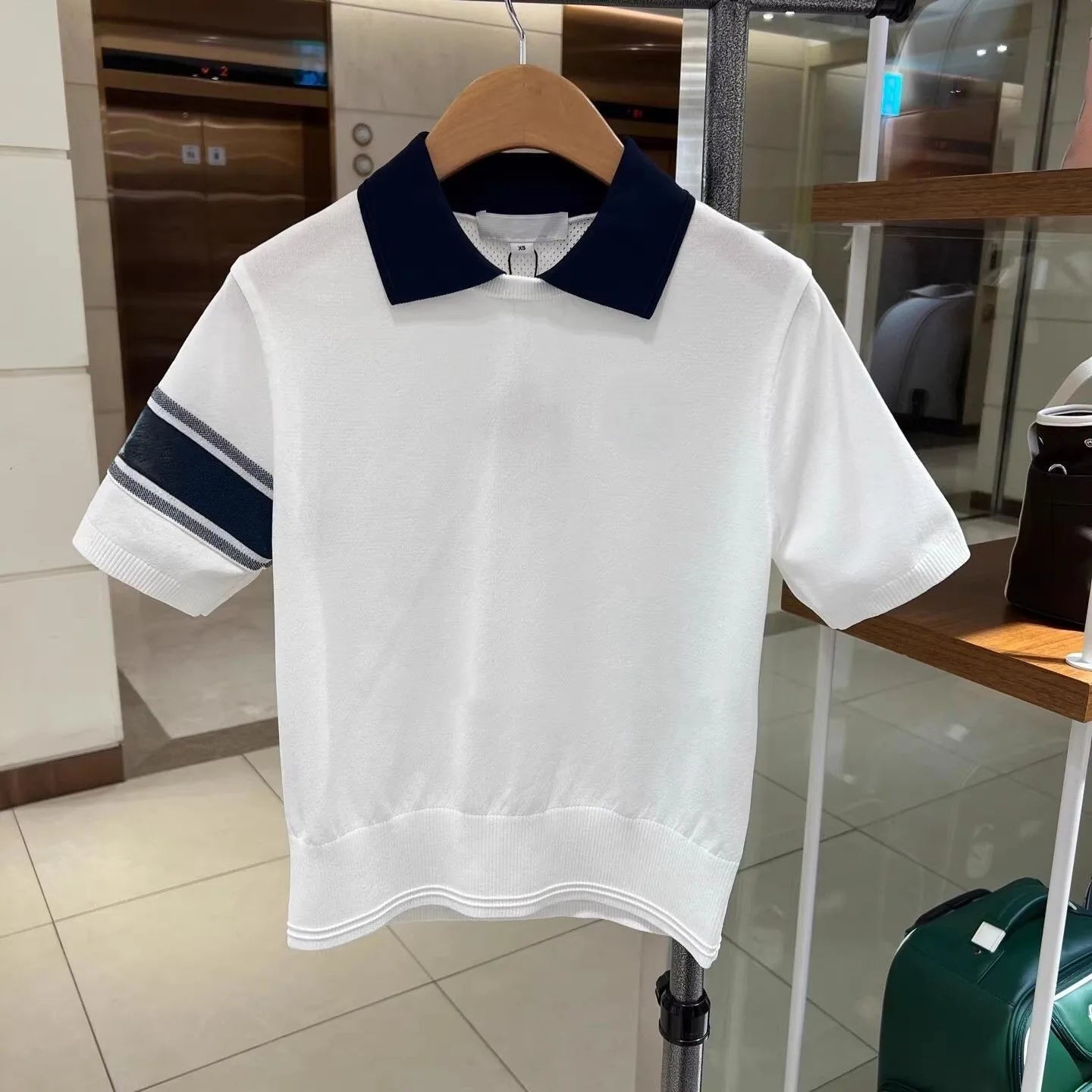 Women's Golf Clothing: Collared, Breathable, Short-Sleeve Knit T-Shirt (Casual Sports Top)