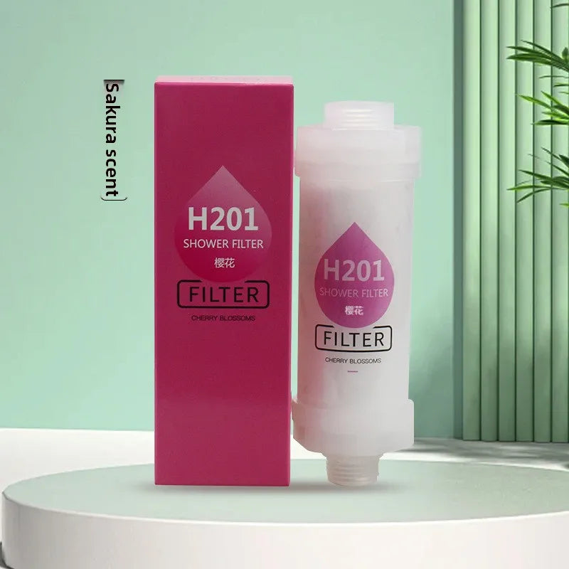 Shower filter contains fragrance, vitamin C softener, hard water purifier to remove residual chlorine, bathroom accessories