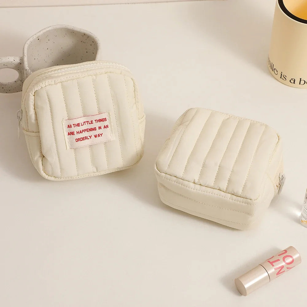 Korean Mini Cute Square Cosmetic Bag Women Portable Earphones Lipstick Sanitary Napkins Storage Pouch Small Makeup Zipper Bags